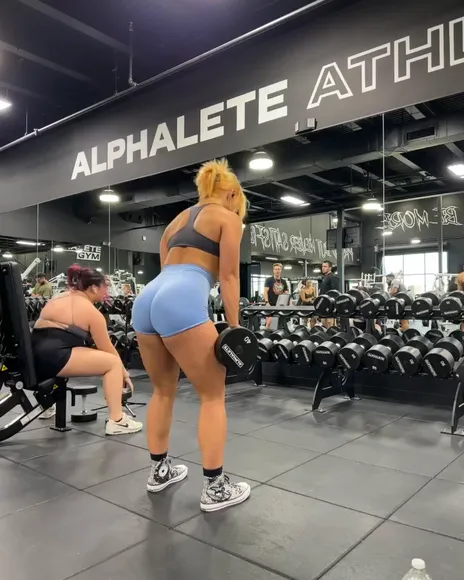 Leighlaurel Tight Shorts Squatting OnlyFans Video Leaked