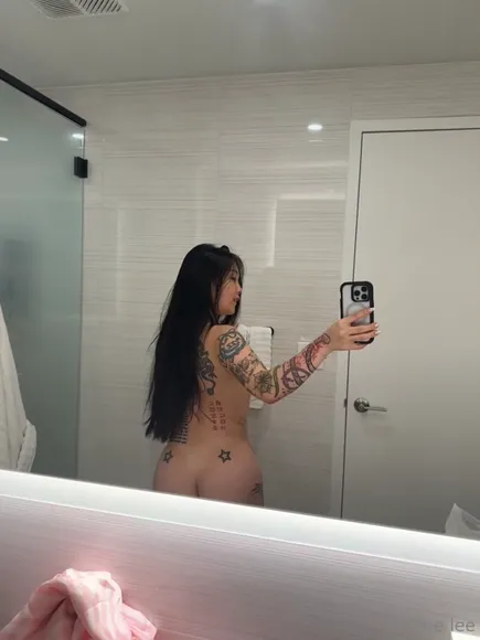 Lenerox Naked Ass Mirror Selfie OnlyFans Video Leaked