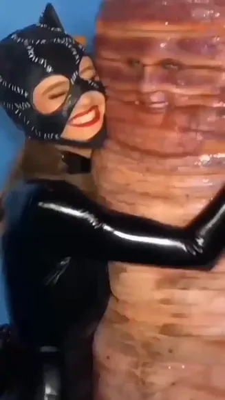 Leniklum Latex Catwoman Costume OnlyFans Video Leaked