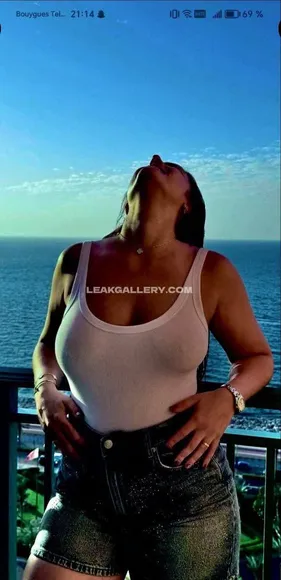 Lenna.vivas Bodysuit And Denim Shorts OnlyFans Photo Leaked