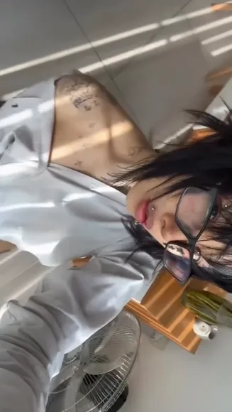 Leptotyphlops_ Unbuttoned Shirt Tease OnlyFans Video Leaked