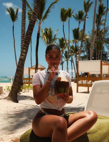 Lexielearmann Bikini Bottoms Sipping Coconut OnlyFans Photo Leaked