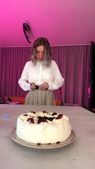 Leyagornaya Butt-Caked Cake Mess OnlyFans Video Leaked