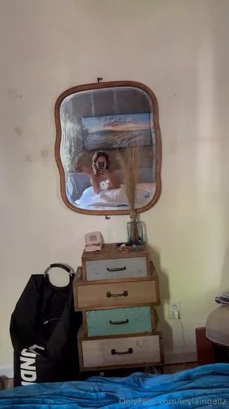 Leylaingallz Lace Bra Selfie Mirror OnlyFans Video Leaked
