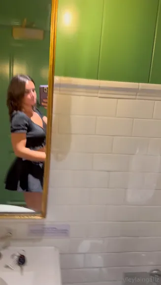 Leylaingallz Black Crop Top Tease OnlyFans Video Leaked