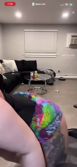 Liddlenique Colorful Shorts Twerking OnlyFans Video Leaked