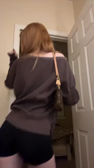 Lifewithmak2005 Thighs In Short Shorts OnlyFans Video Leaked