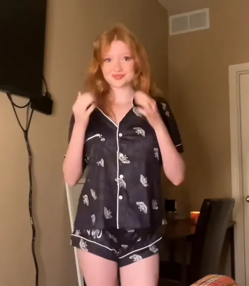 Lifewithmak2005 Silk Pajama Set Tease OnlyFans Video Leaked
