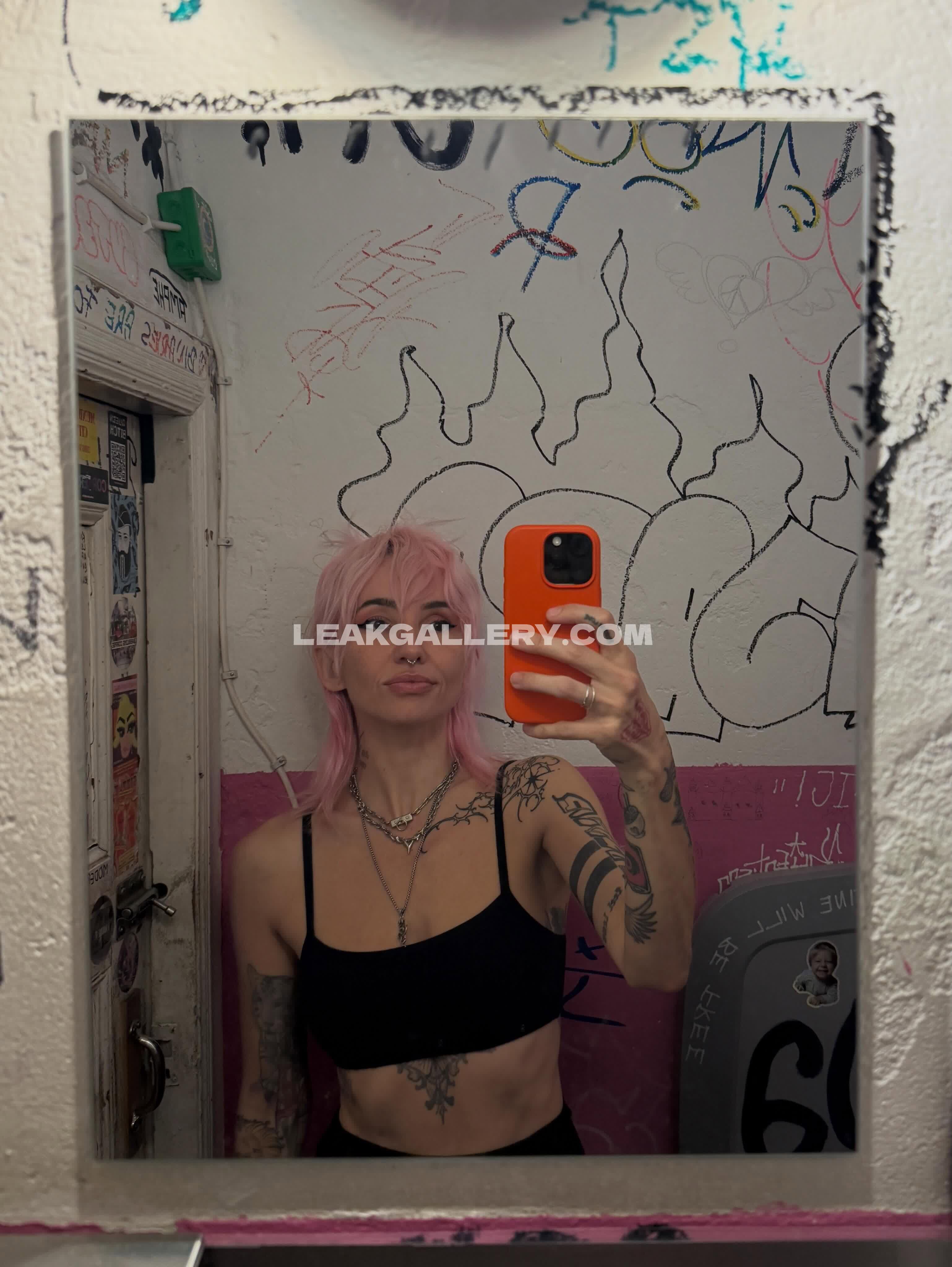 Lights Exclusive Leaked Nude OnlyFans #12575974