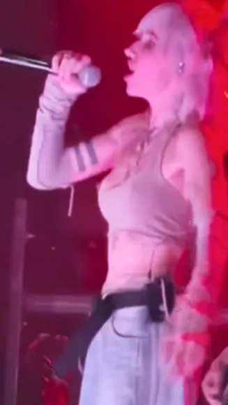 Lights_poxleitner Topless Stage Performance OnlyFans Video Leaked