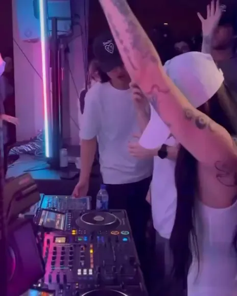 Lights_poxleitner White Tank Top DJing OnlyFans Video Leaked