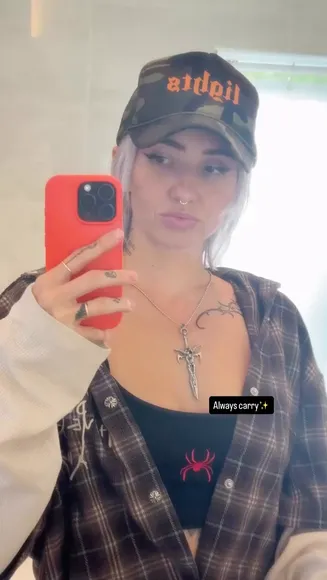 Lights_poxleitner Sword Pendant Tease OnlyFans Video Leaked