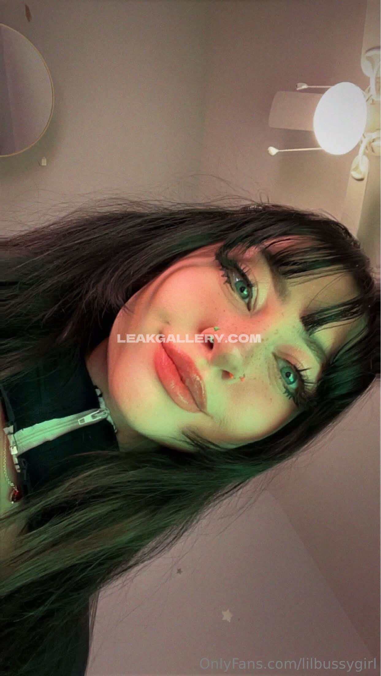 Lilbussygirl / awisp / emmacole Exclusive Leaked Nude OnlyFans #12725158
