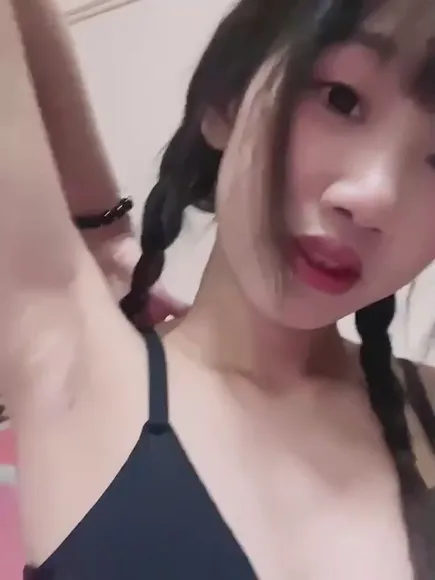 Lilith Black Bra Tease OnlyFans Video Leaked