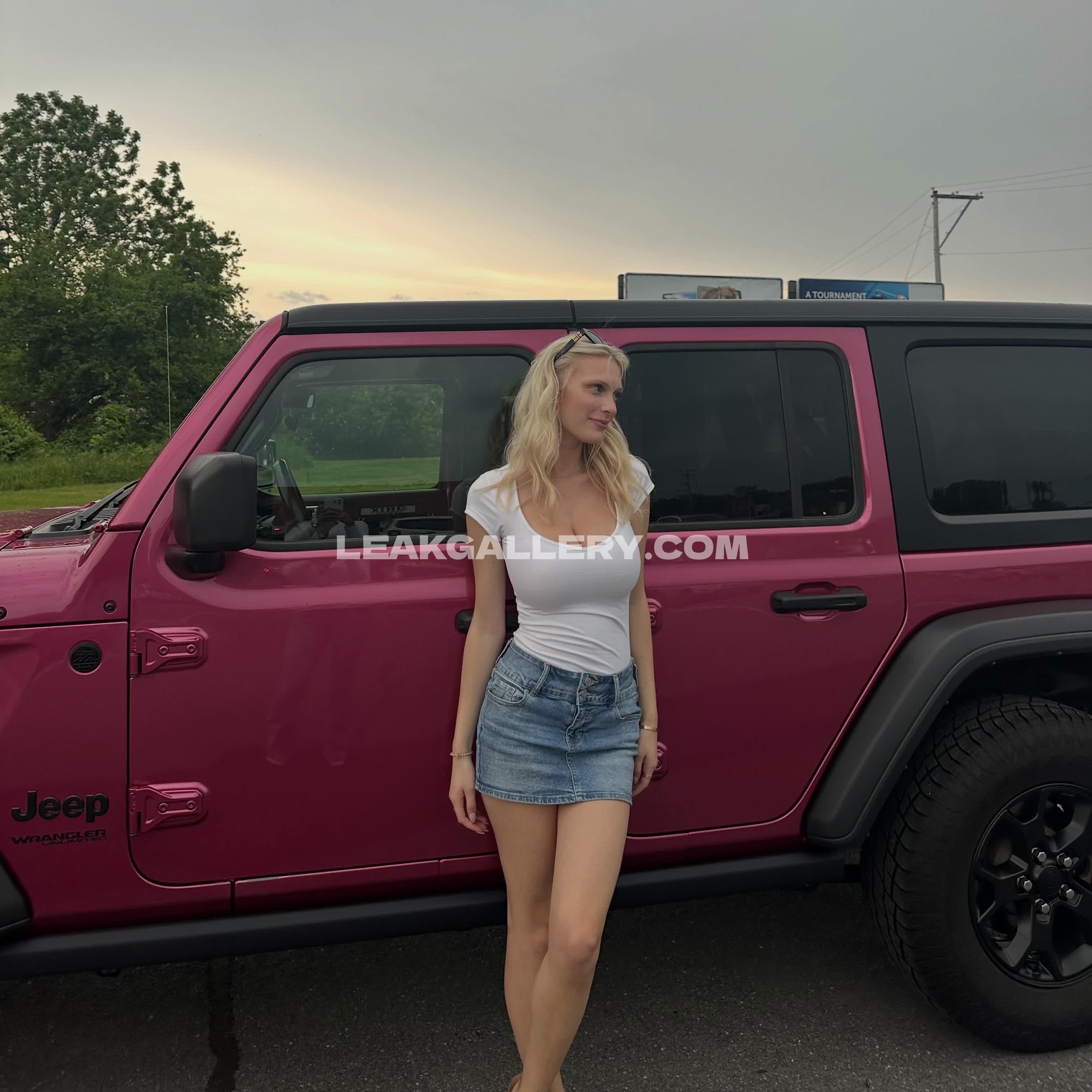 Lilkassb Exclusive Leaked Nude OnlyFans #12702782