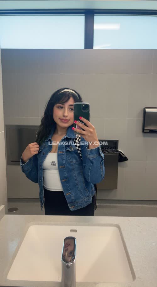 Lilmscriezalot Exclusive Leaked Nude OnlyFans #12151294