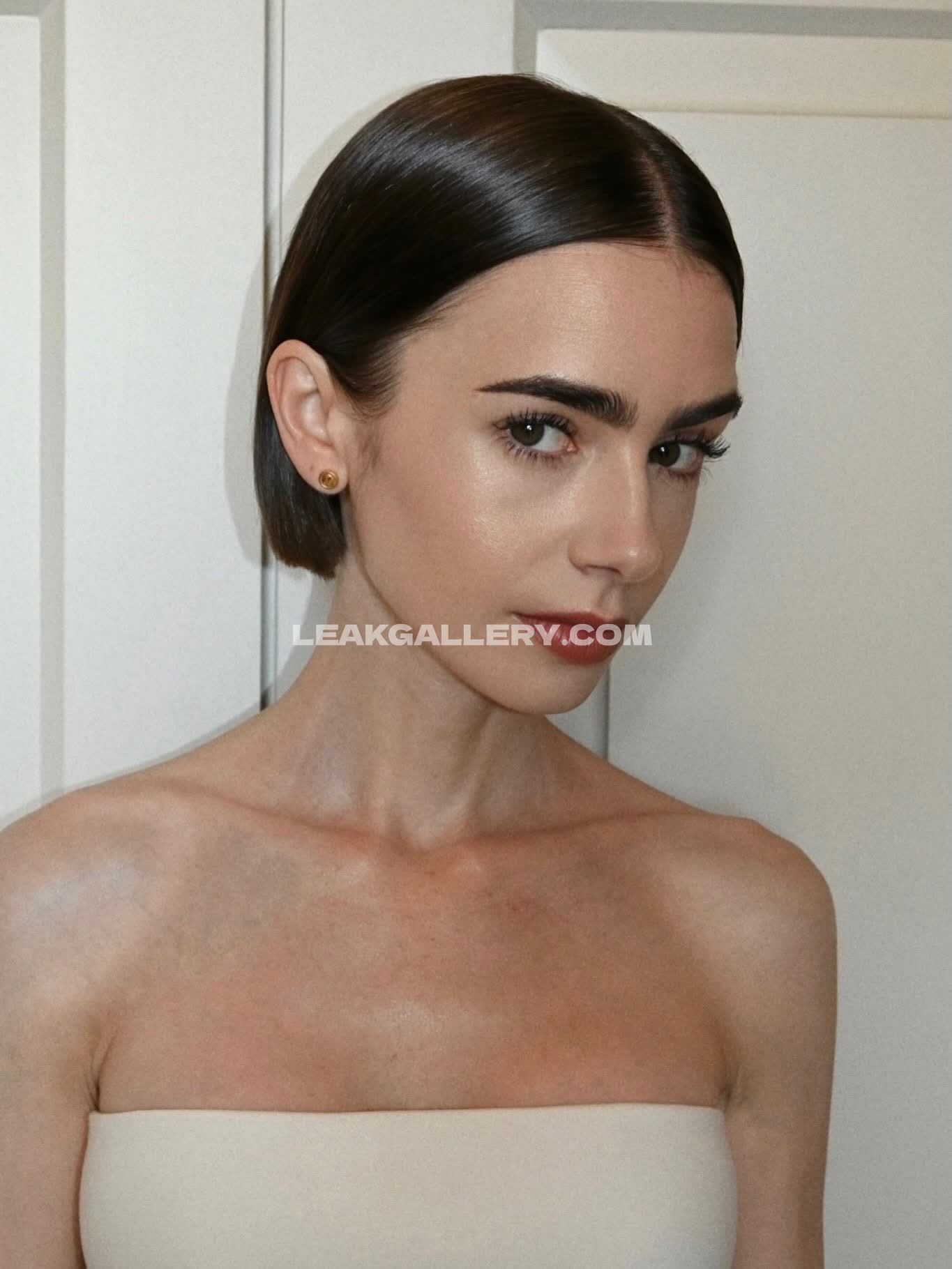 Lily_collins Exclusive Leaked Nude OnlyFans #13158713