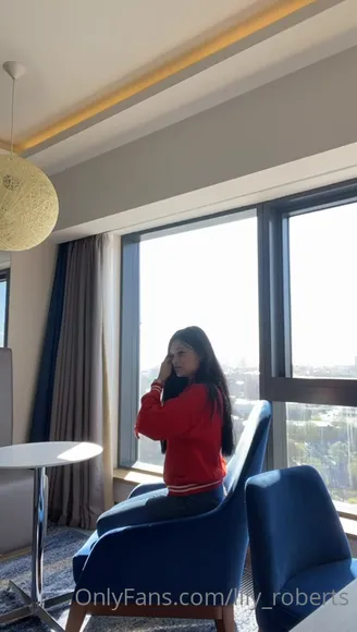 Lily_roberts Red Top Lift Reveal OnlyFans Video Leaked