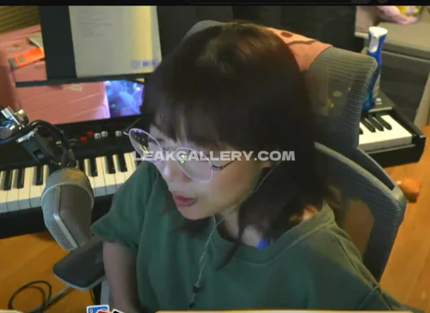Lilypichu Exclusive Leaked Nude OnlyFans #14851535