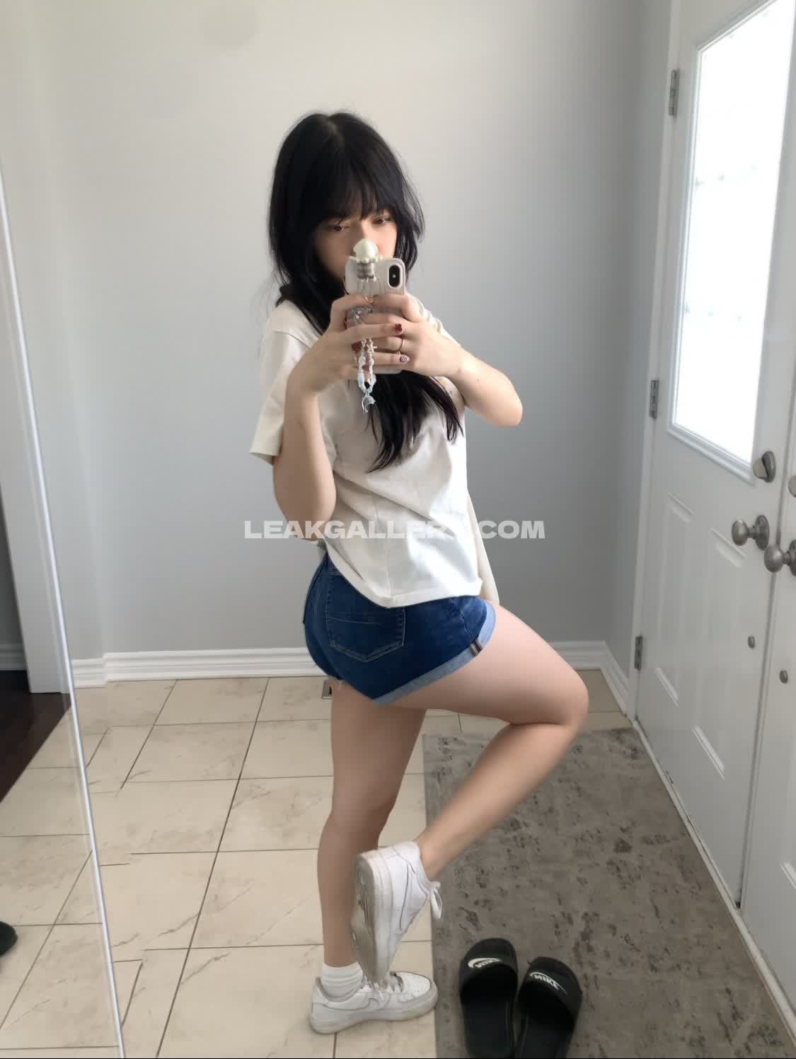 Limwerence Exclusive Leaked Nude OnlyFans #12659268