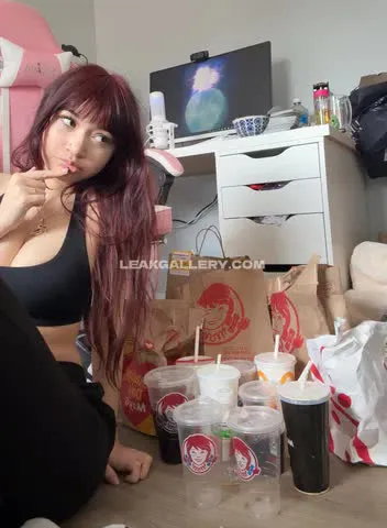 Limwerence Black Bra Tease OnlyFans Photo Leaked