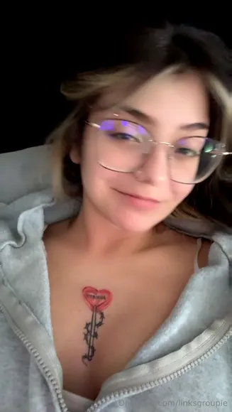 Links Groupie Cleavage And Heart Tattoo OnlyFans Video Leaked