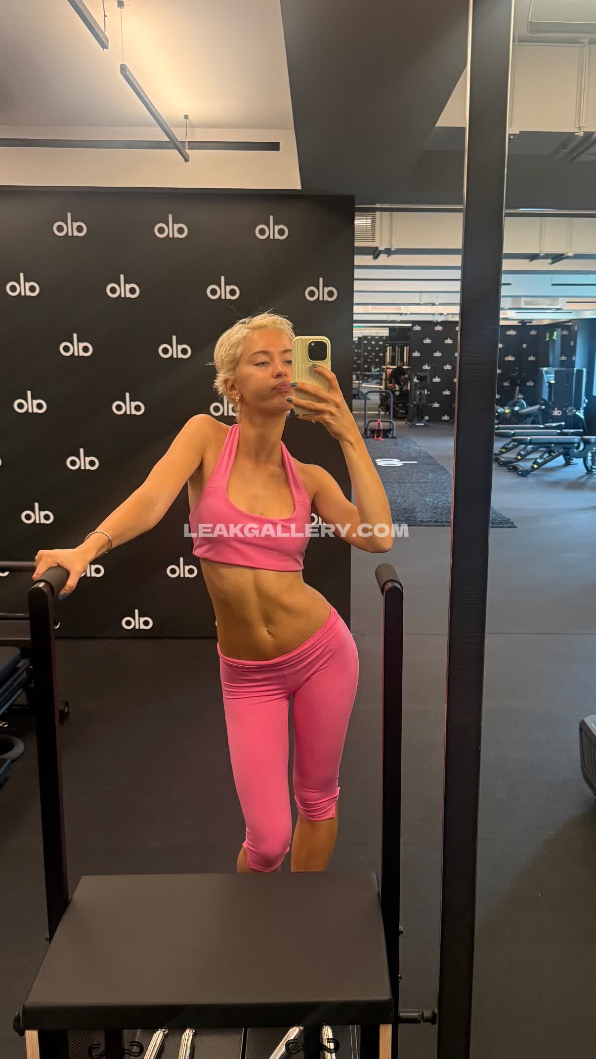 Lirisaw Exclusive Leaked Nude OnlyFans #12634507
