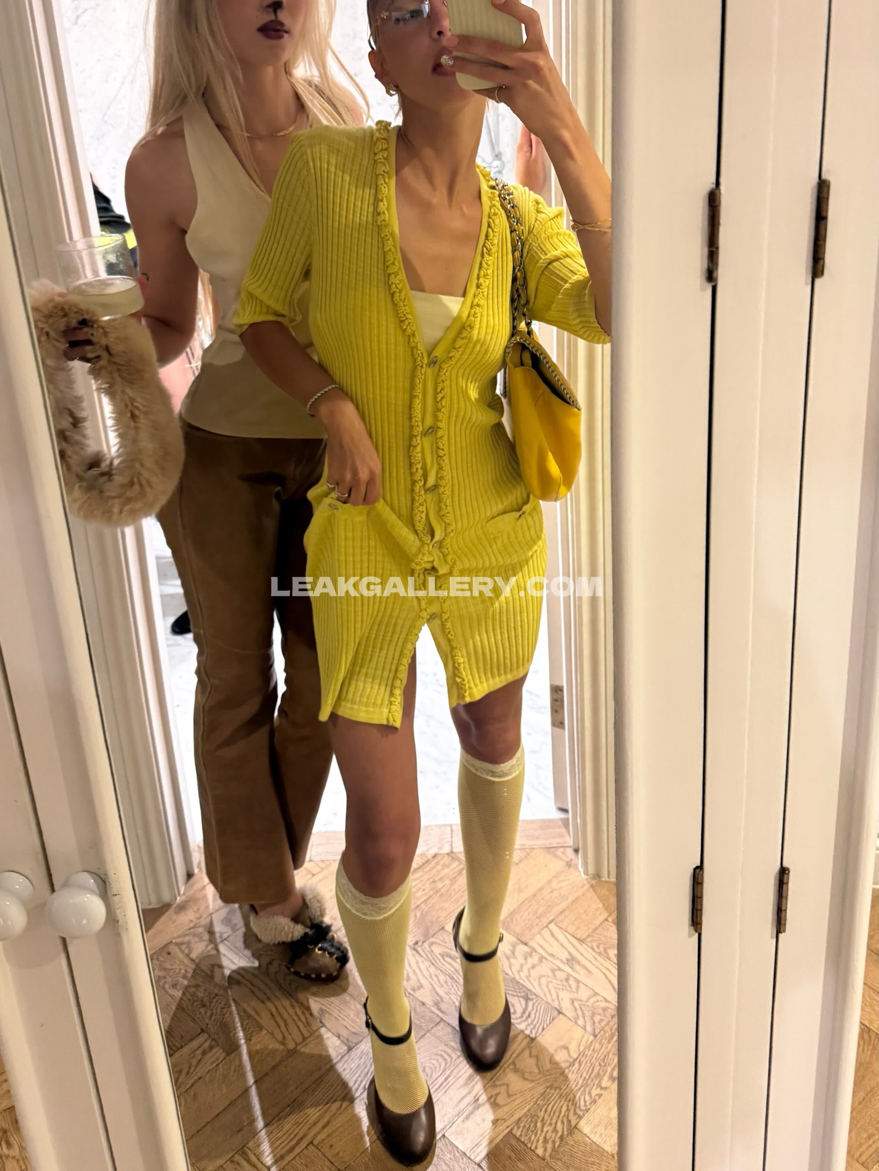 Lirisaw Exclusive Leaked Nude OnlyFans #12972846