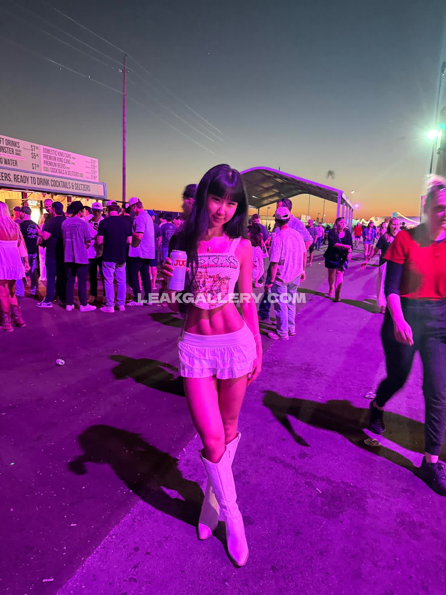 Lisha.liii / lisha_li / mochiiiloverrrr Exclusive Leaked Nude OnlyFans #13043247