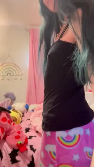 Little Black Top Side View OnlyFans Video Leaked