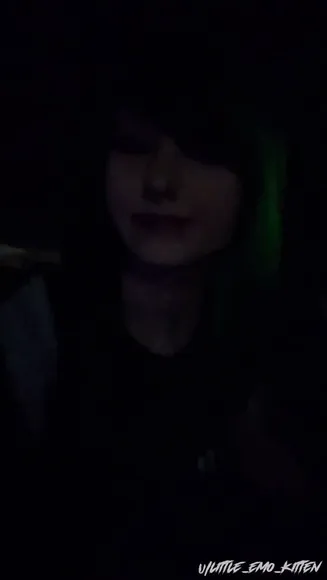 Little_emo_kitten Green Hair Ass Grinding OnlyFans Video Leaked