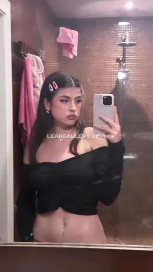 Littleragergirl Black Crop Top Tease OnlyFans Photo Leaked