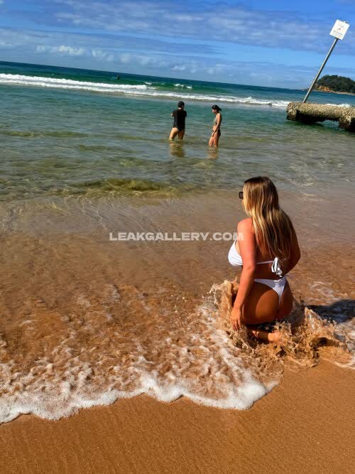 Liv.jones3 Exclusive Leaked Nude OnlyFans #12323222