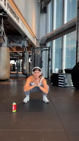 Livefitelle Tight Leggings Climb Stairs OnlyFans Video Leaked