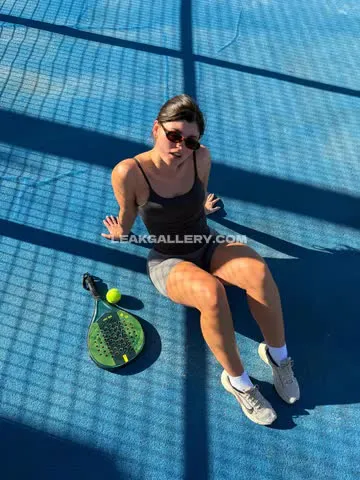 Livefitelle Tennis Court Leg Spread OnlyFans Photo Leaked