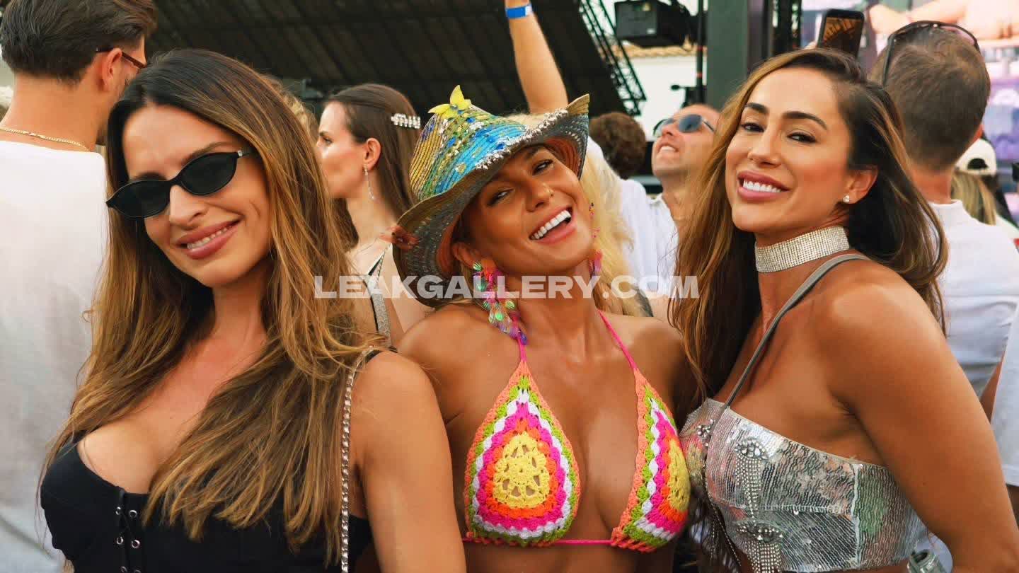 Liviaandradereal Exclusive Leaked Nude OnlyFans #13340078