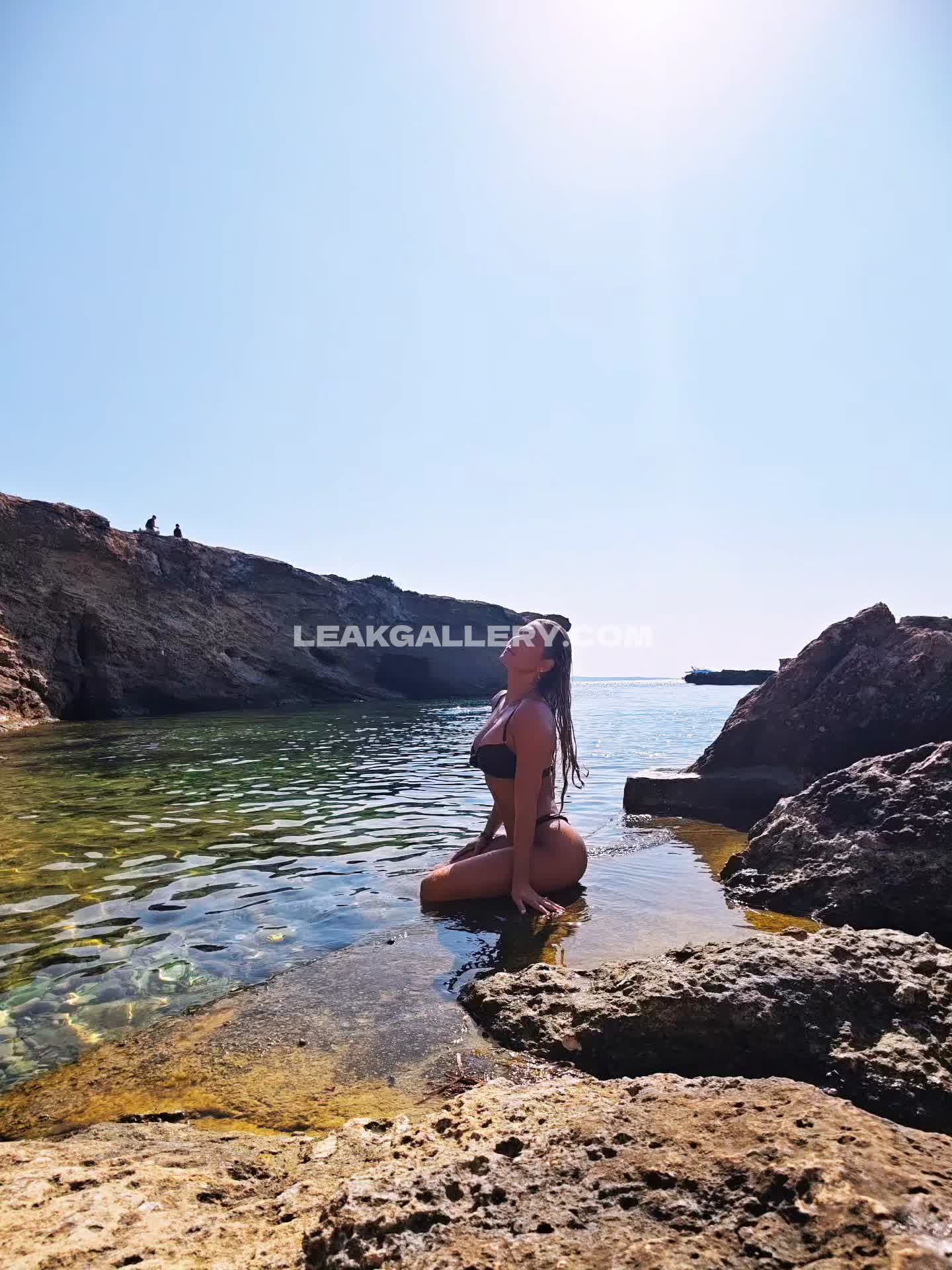 Liviaandradereal Exclusive Leaked Nude OnlyFans #13340094