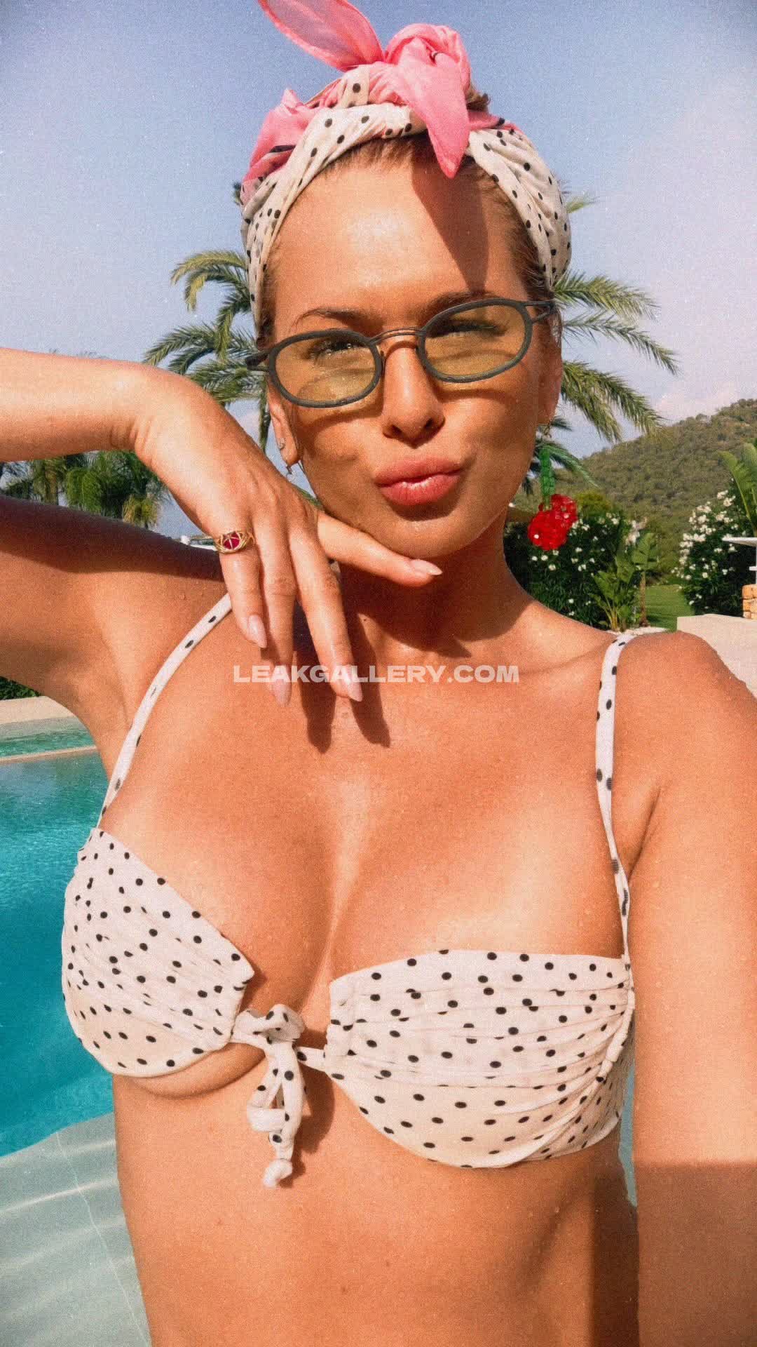 Liviaandradereal Exclusive Leaked Nude OnlyFans #13262483