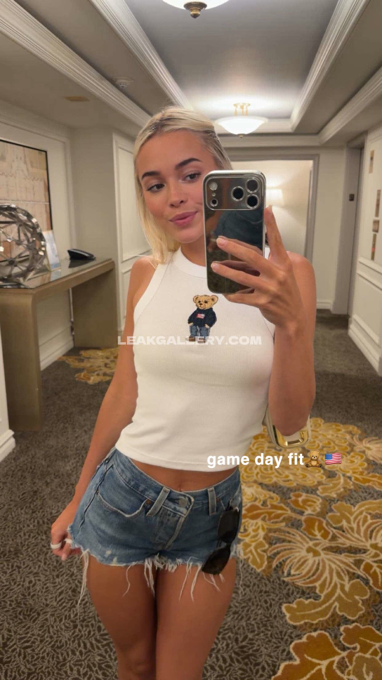 Livvydunne / oliviadunne Exclusive Leaked Nude OnlyFans #13030649