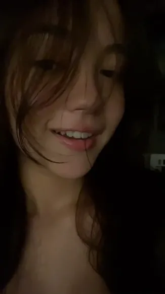 Lizdelaloy Low Cut Top Tease OnlyFans Video Leaked