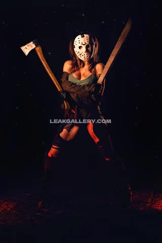 Lizkatzofficial Masked Horror Pose OnlyFans Photo Leaked