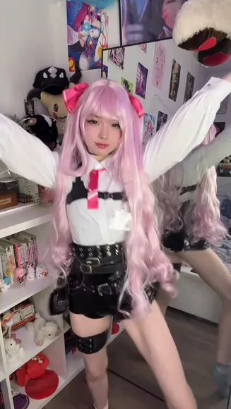 Lolyomie Schoolgirl Outfit Tease OnlyFans Video Leaked