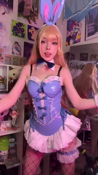Lolyomie Bunny Maid Costume Tease OnlyFans Video Leaked