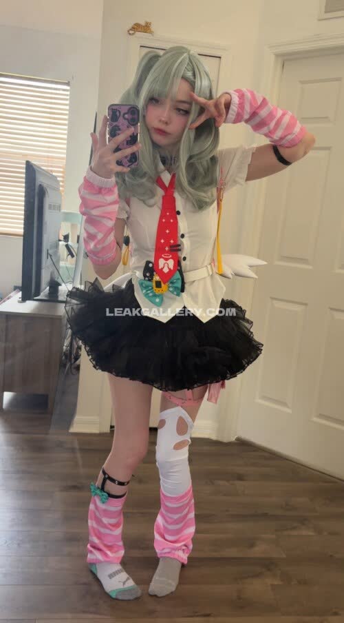 Lolyomie Exclusive Leaked Nude OnlyFans #12126564