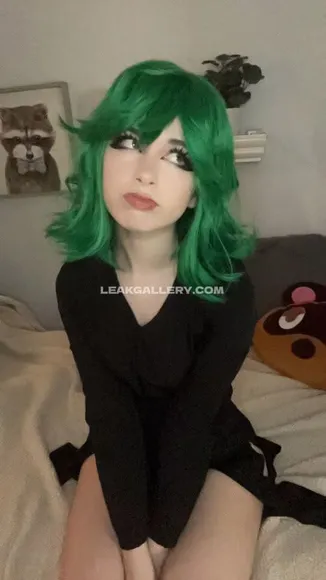 Loopziepop Black Dress Leg Spread OnlyFans Photo Leaked