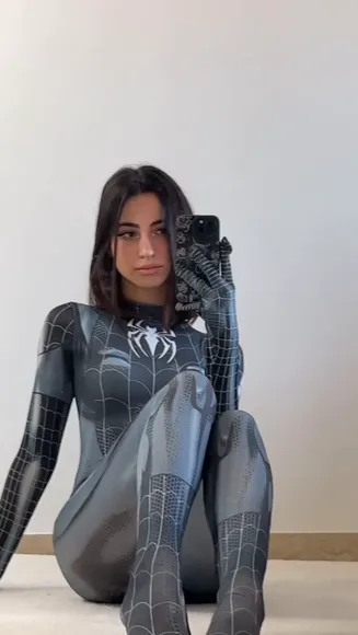 Lucrelisa Spider-Themed Bodysuit Pose OnlyFans Video Leaked