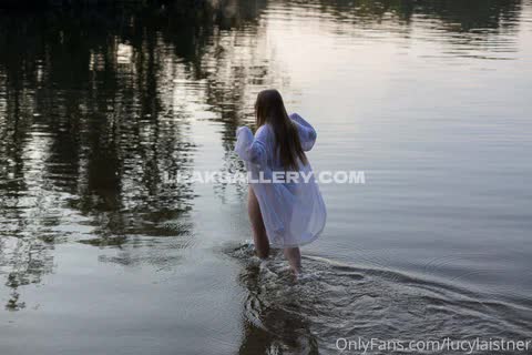 Lucylaistner Exclusive Leaked Nude OnlyFans #14392192