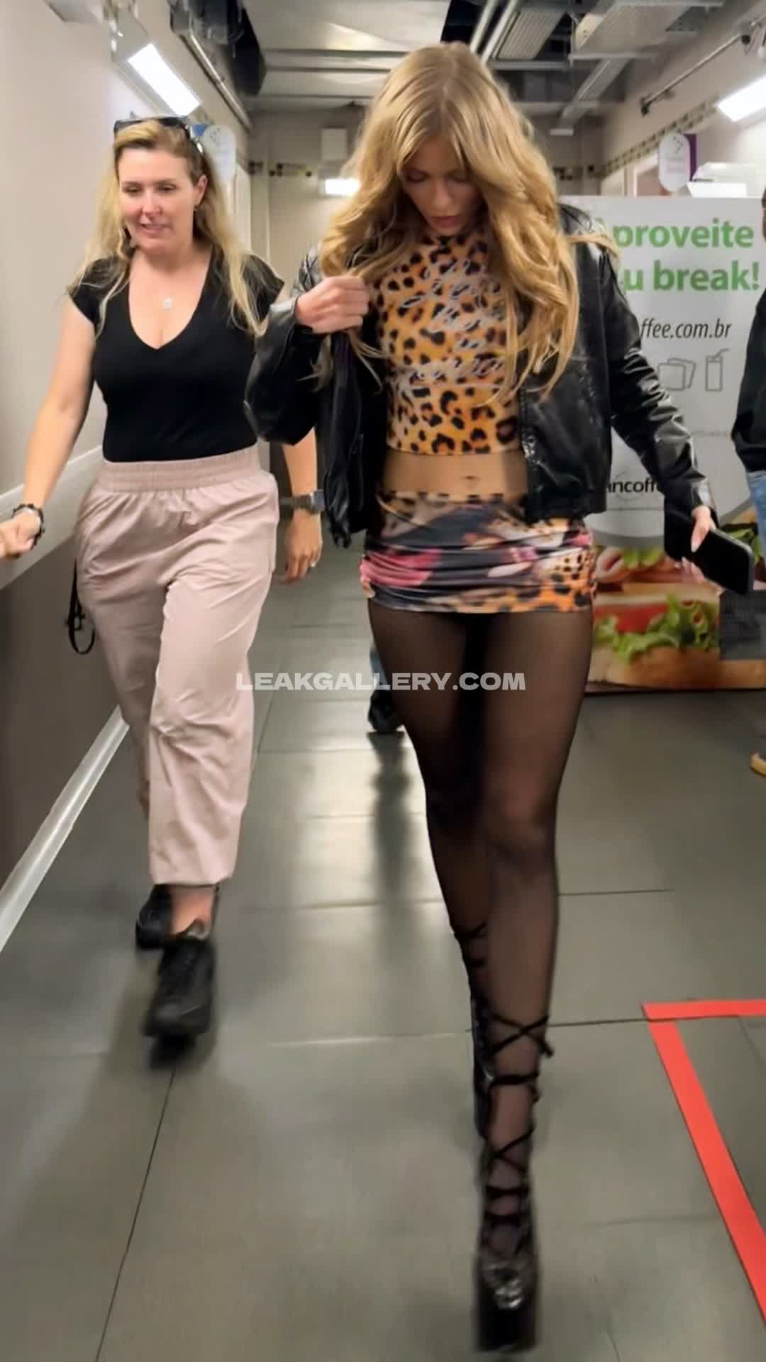 Luisasonza Exclusive Leaked Nude OnlyFans #12642481