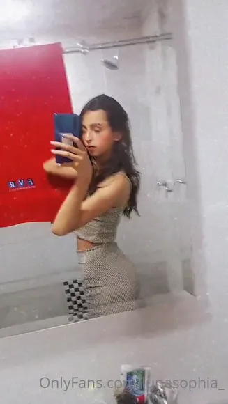 Luna_sophia Sparkly Crop Top Tease OnlyFans Video Leaked