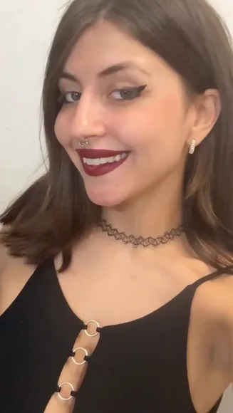 Lunaalane Rings Bra Tease OnlyFans Video Leaked